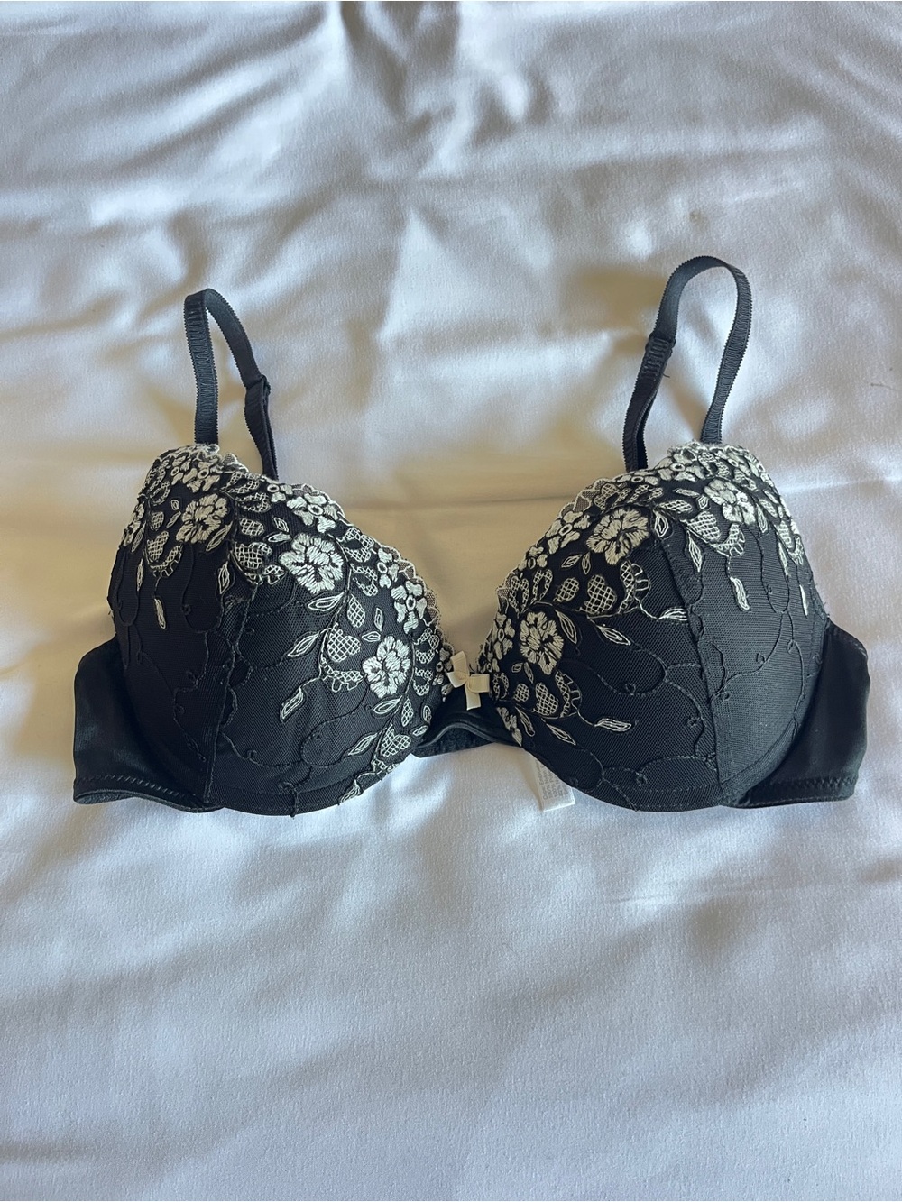 APT 9 Intimates Black Floral Embroidered Underwire Plunge Bra 36B